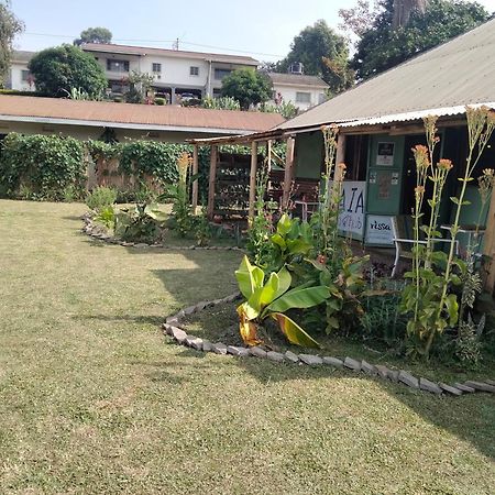 Gaia Eco Hub Bnb Bed and Breakfast Fort Portal Eksteriør billede