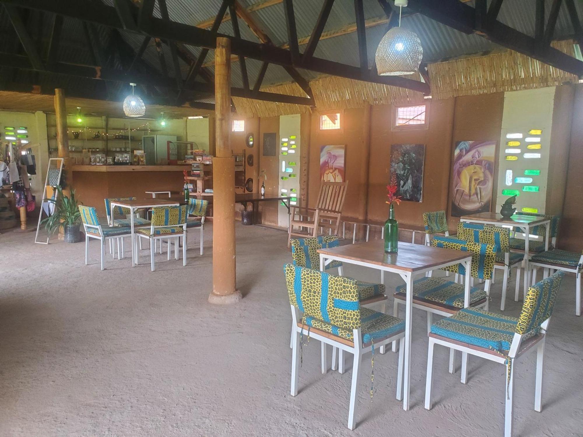 Gaia Eco Hub Bnb Fort Portal Eksteriør billede
